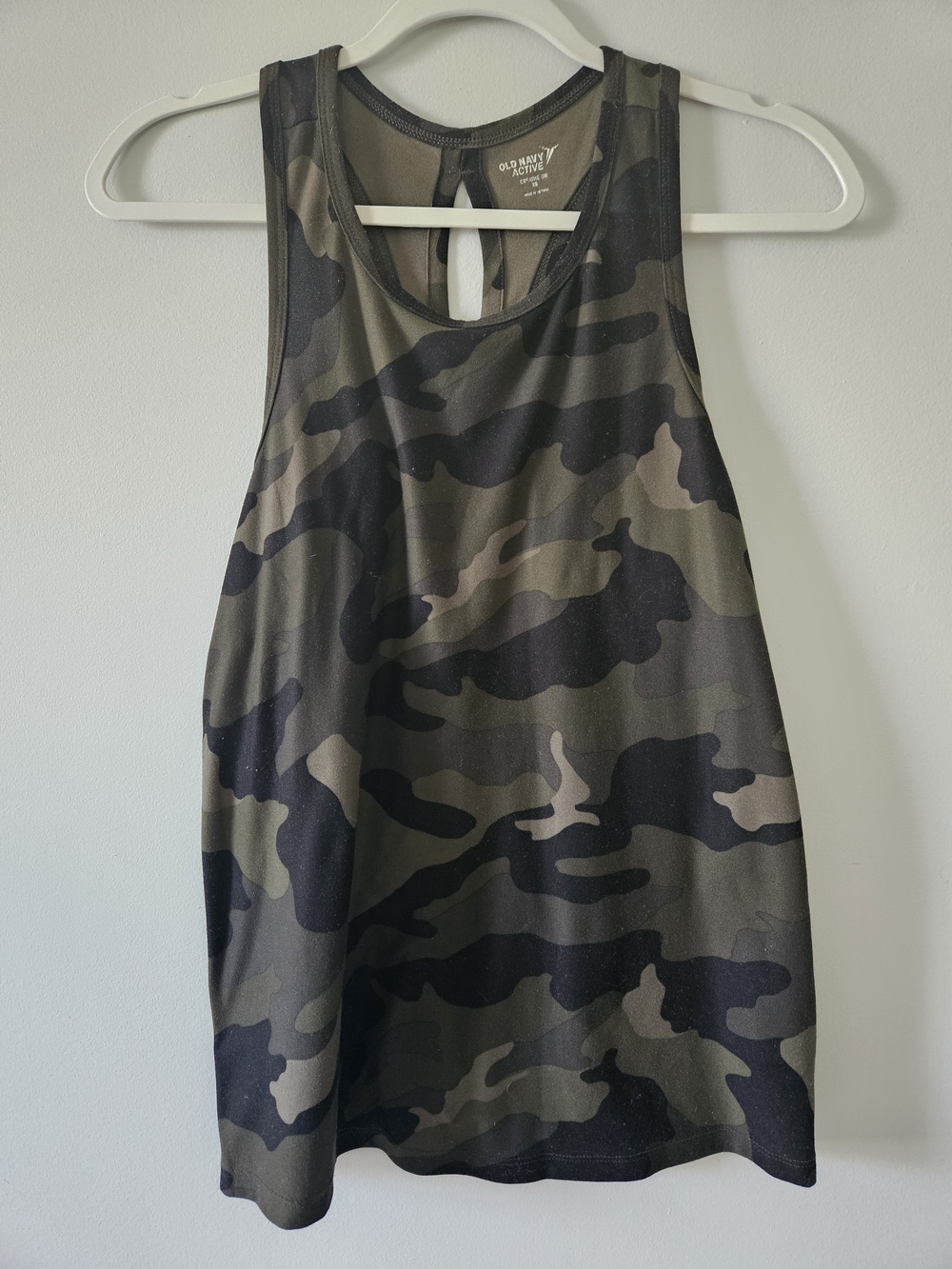 Old Navy Camouflage Active Tank Top With Keyhole Back